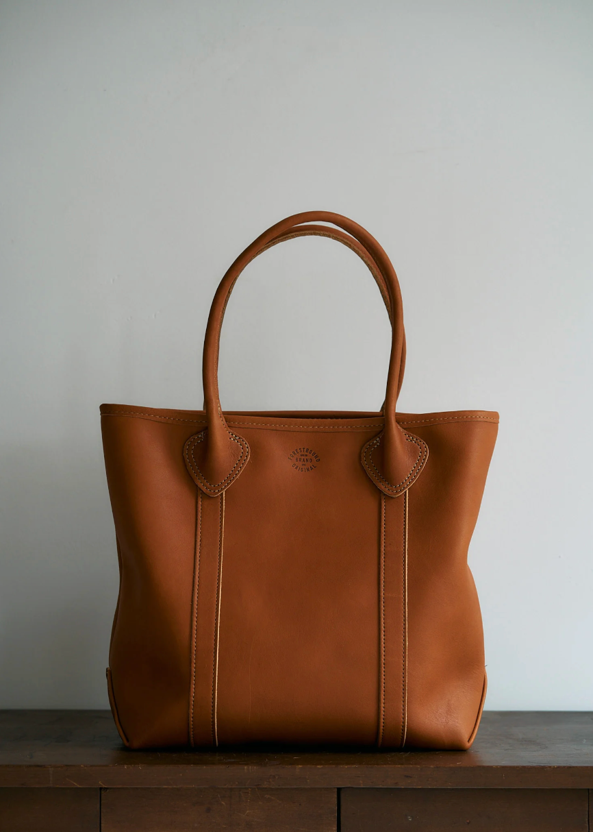 Leather Passenger Tote in Dark Caramel
