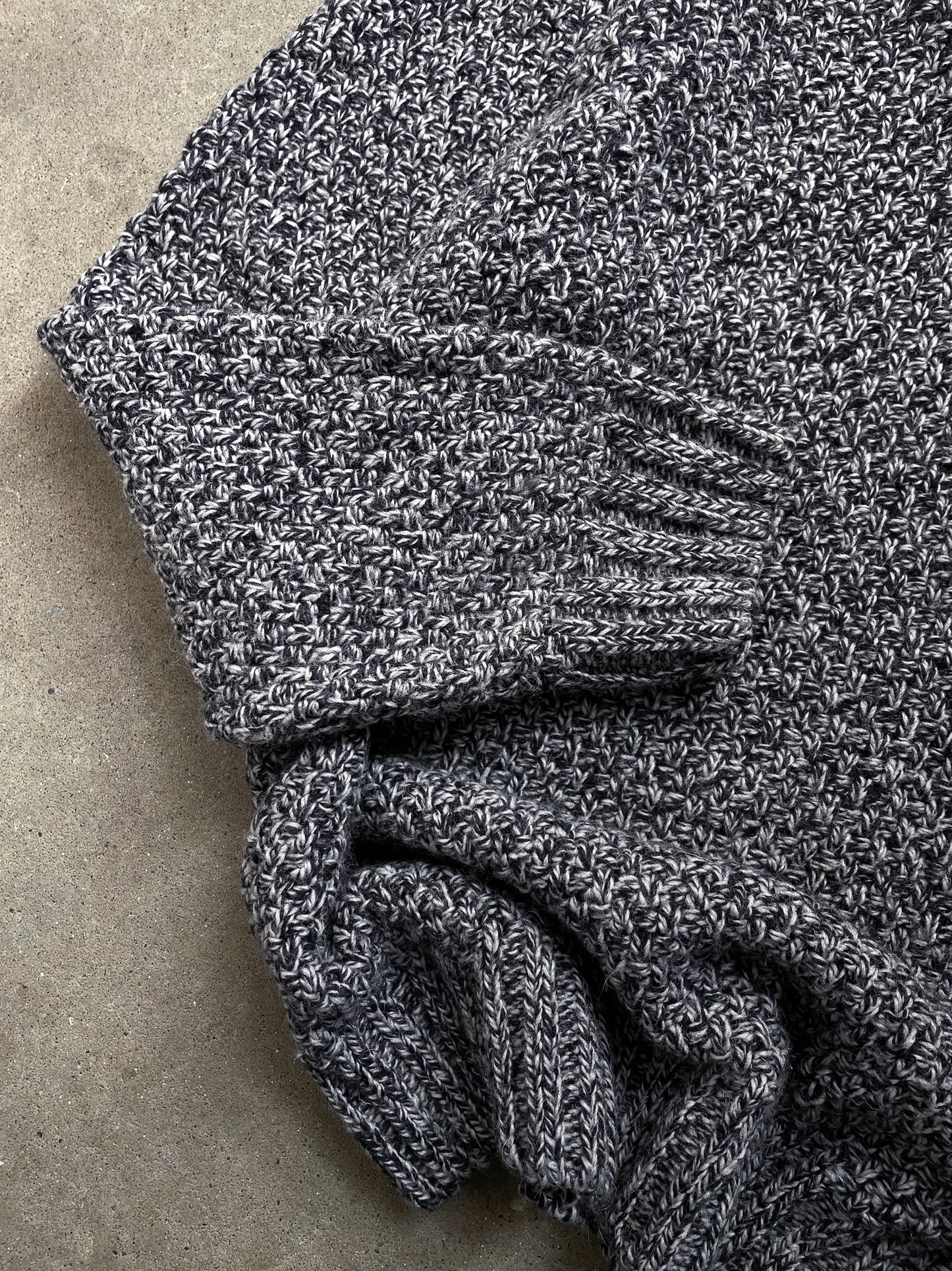 L’uomo Shawl Collar Wool Sweater—[XL]