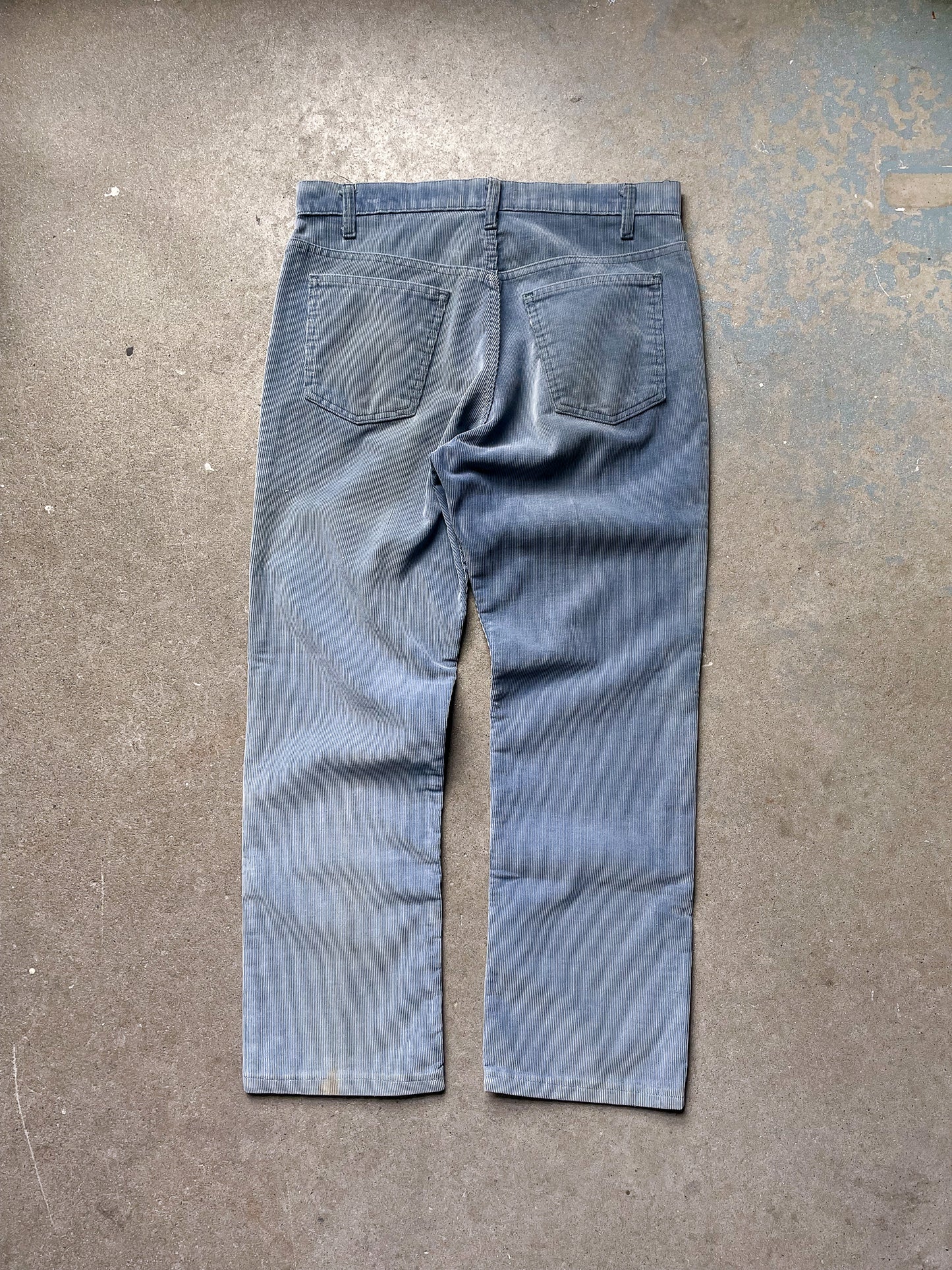 80s Levi’s Corduroy Pants—[32x28]