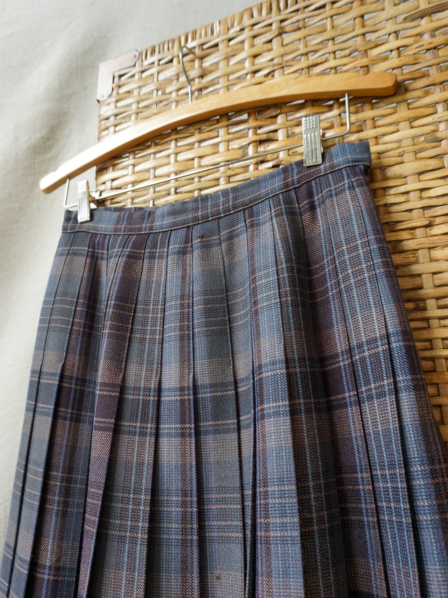 Plaid Pleated Midi Skirt—[27]