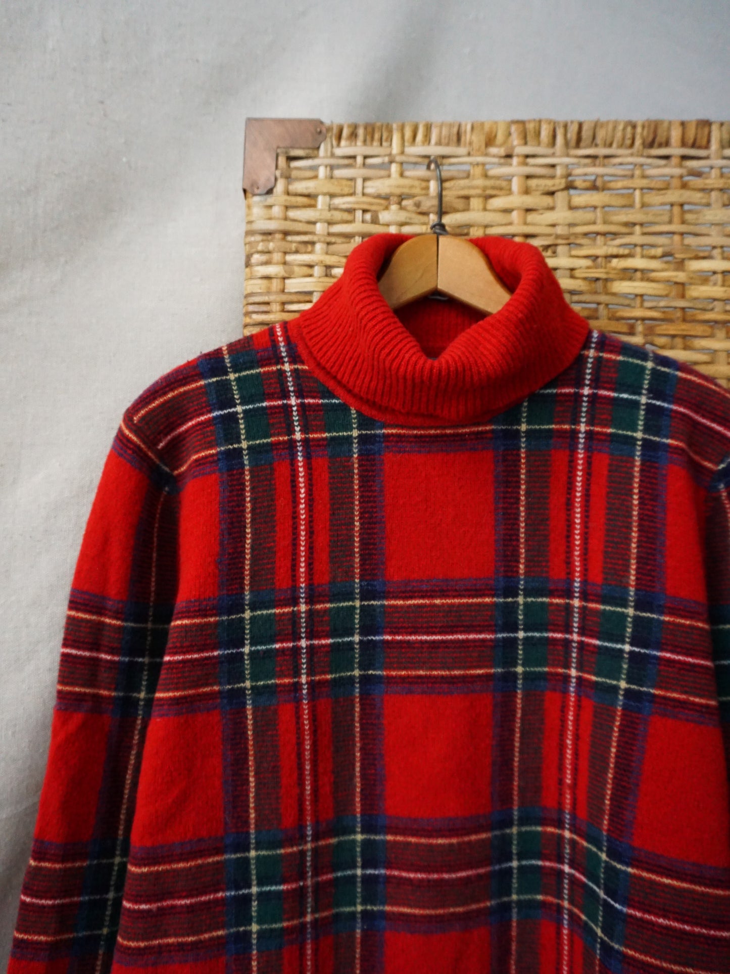 Lauren RL Tartan Turtleneck Sweater—[L]