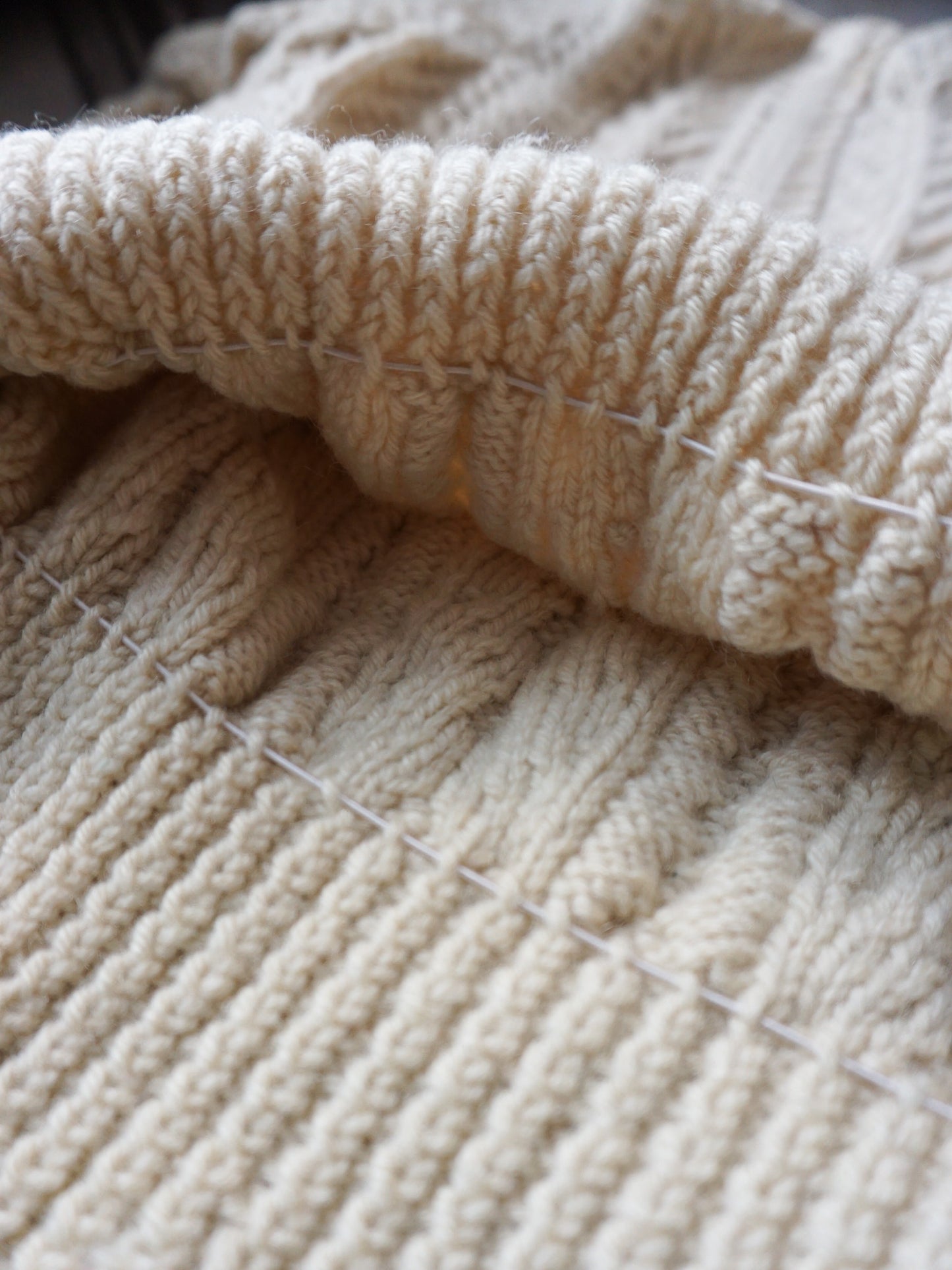 Templecrone Hand Knit Aran Sweater—[M]