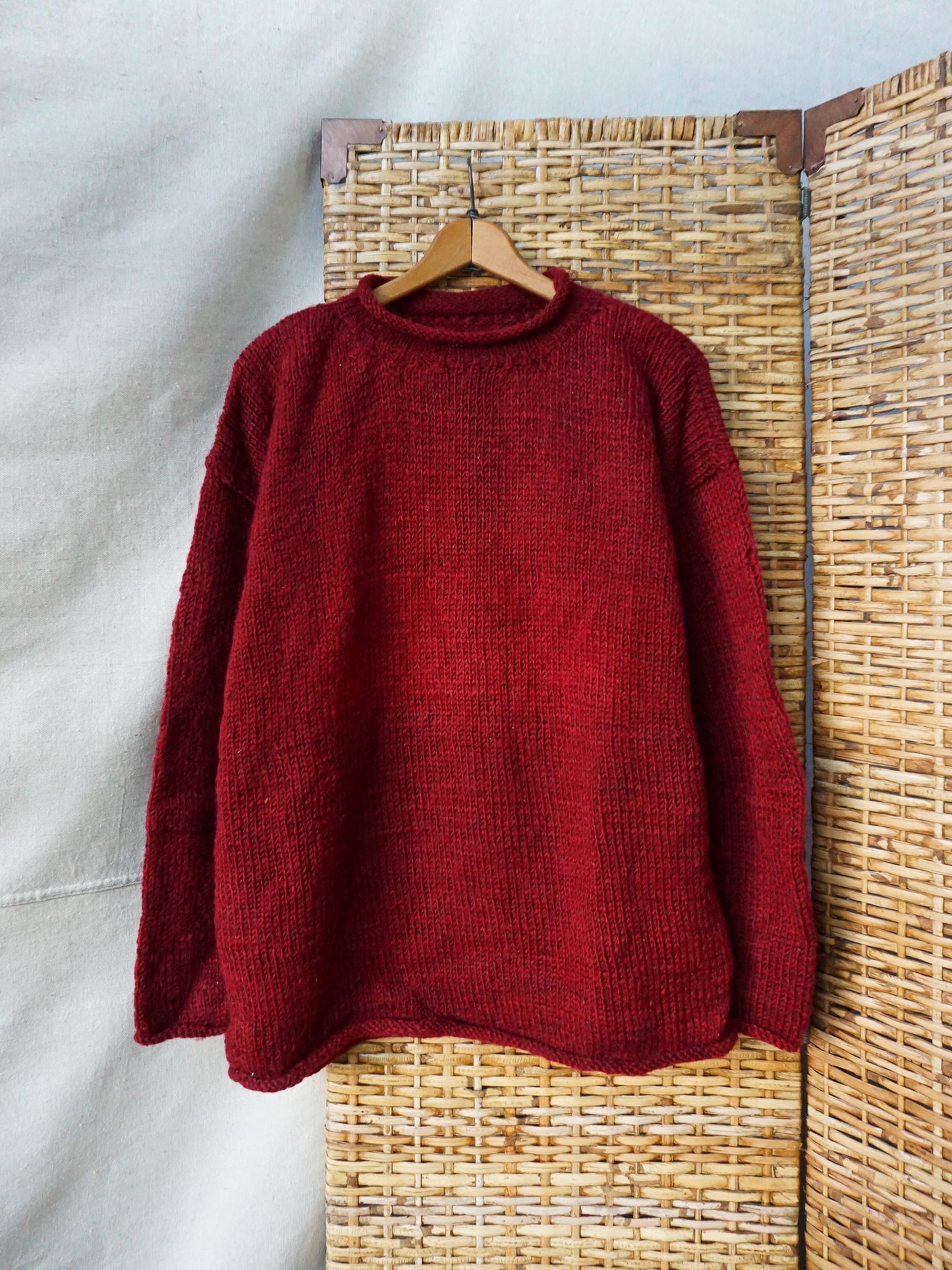 Handknit Rollneck Sweater—[L]