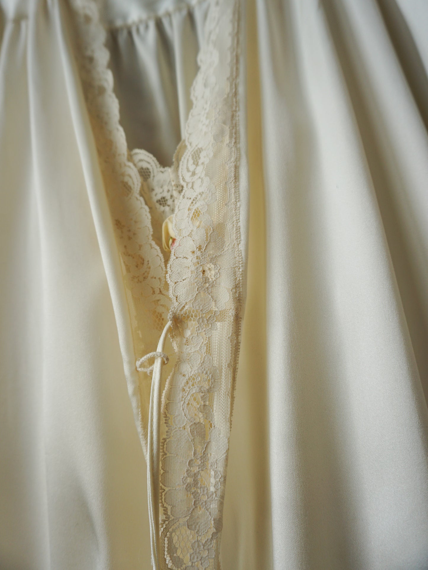 Vintage Satin Peignoir Set—[S]