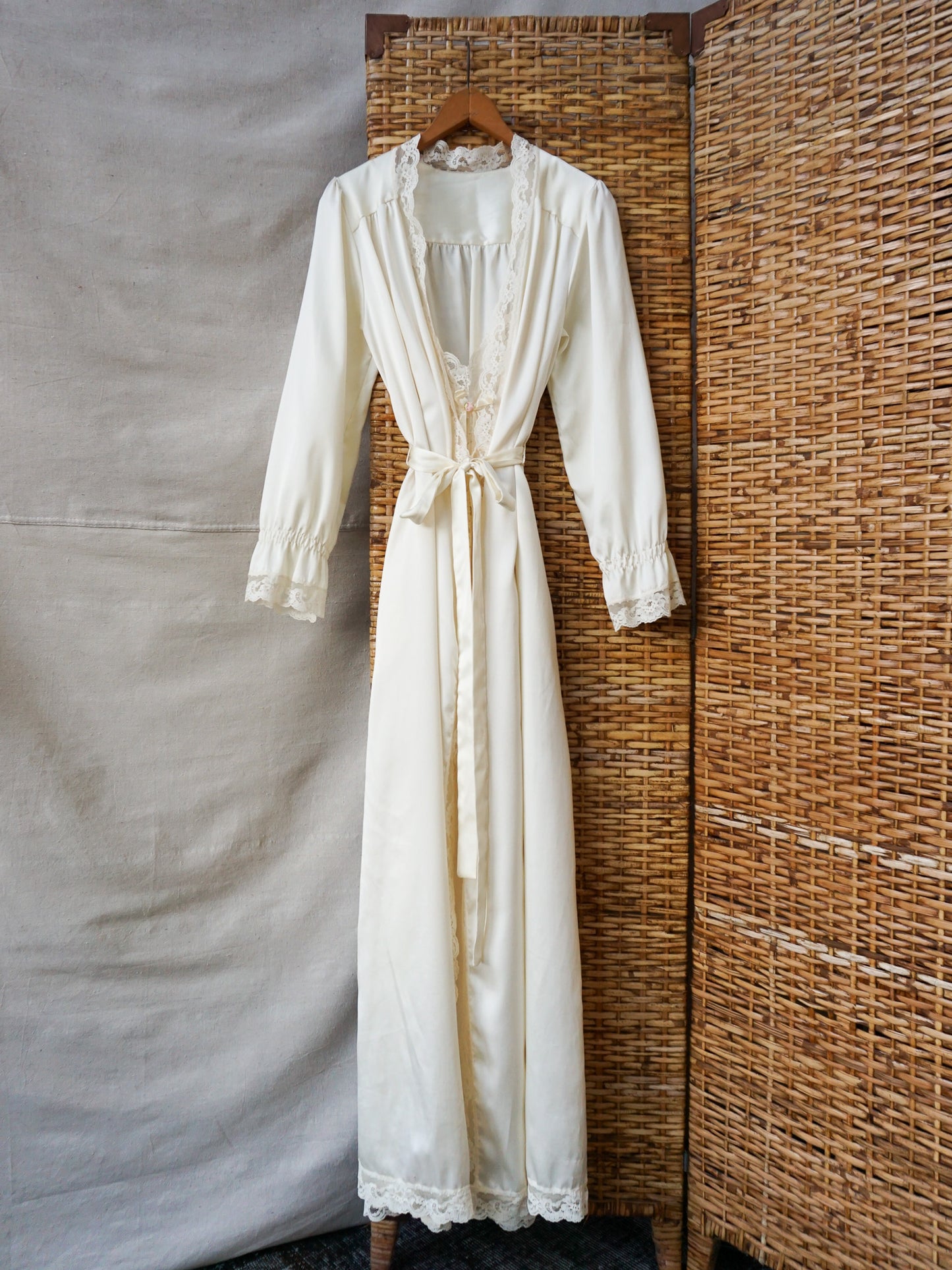 Vintage Satin Peignoir Set—[S]