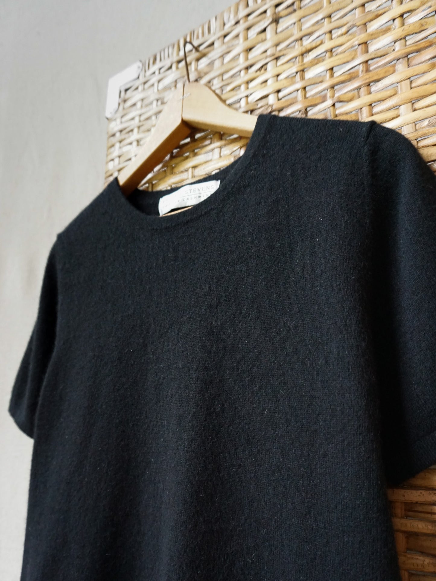 Cashmere Tee Black—[S/M]