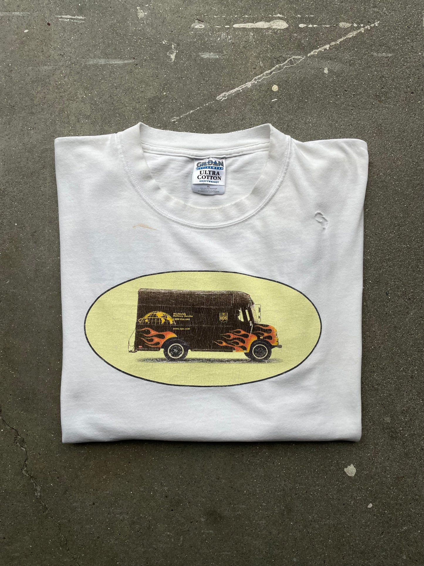 90s Flames UPS Race Car T-Shirt—[XL]