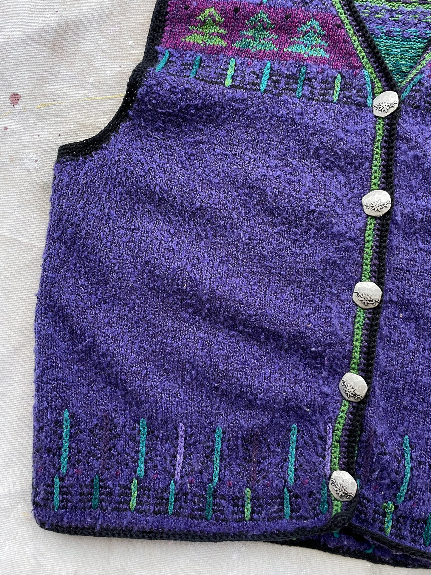 Festive Hand Knit Wool Sweater Vest—[M]