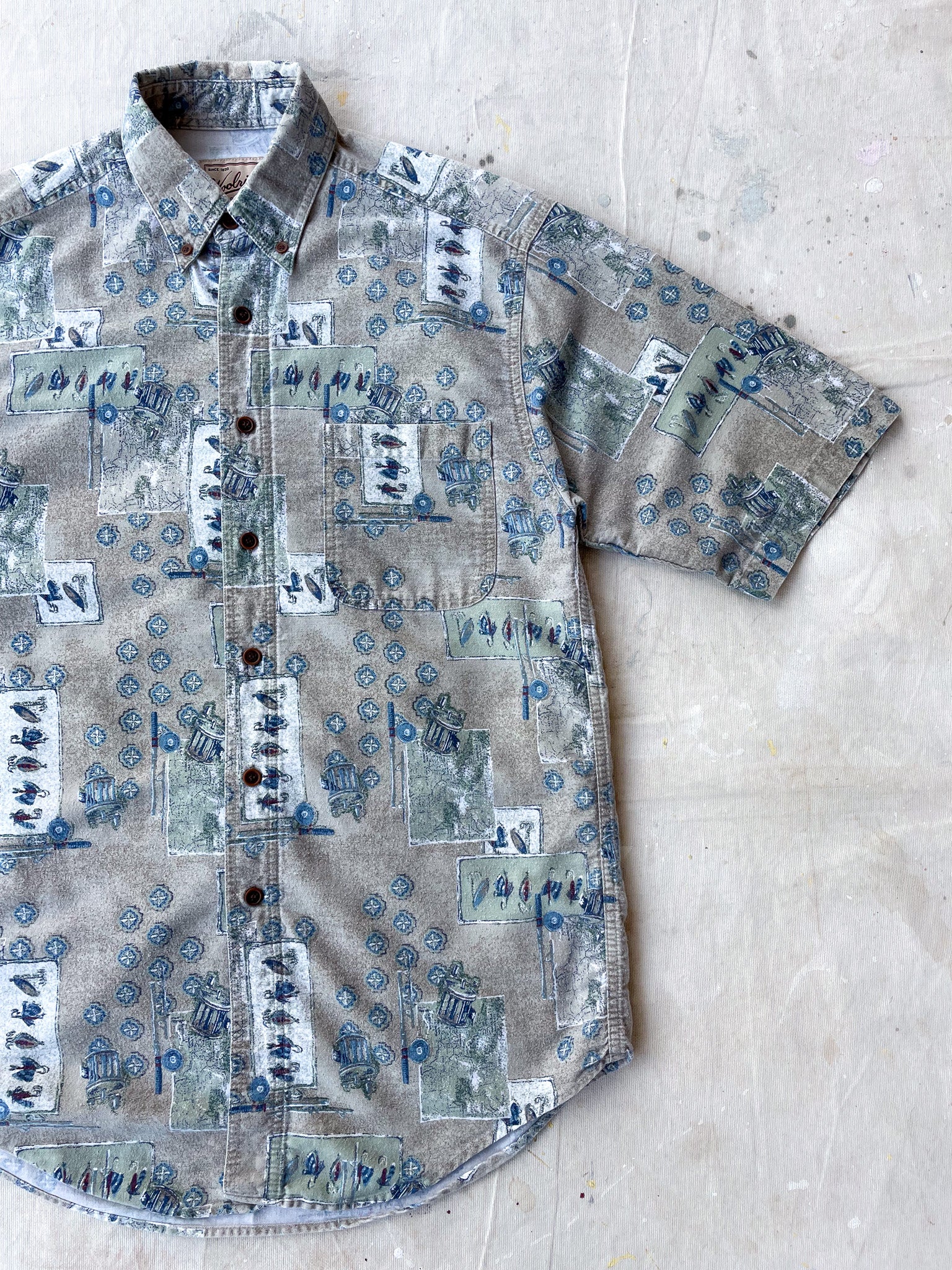 WOOLRICH BUTTON-DOWN ABSTRACT FISHING SHIRT—[M] – mahshu