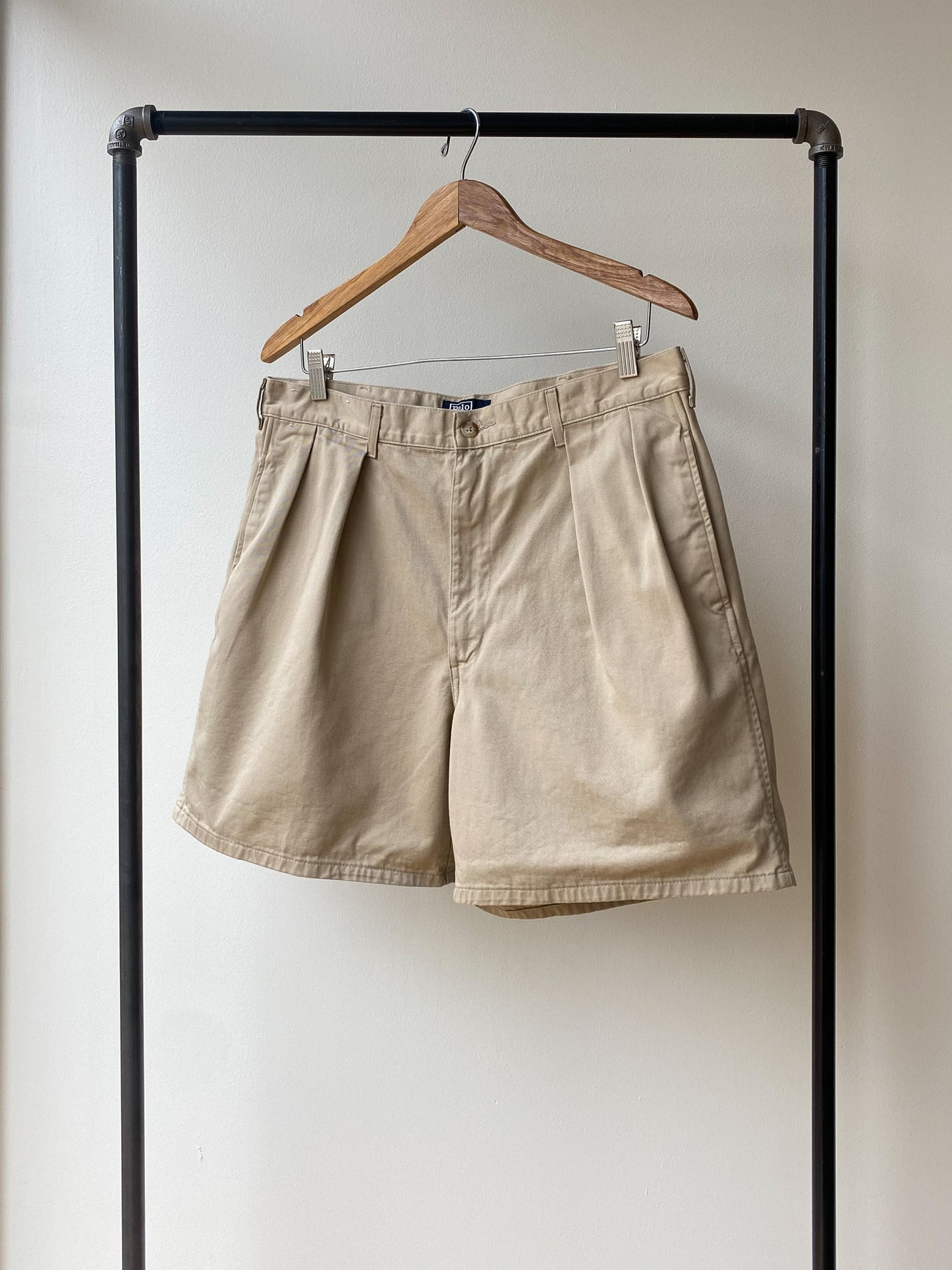 Polo Ralph Lauren Pleated Khaki Shorts—[34]