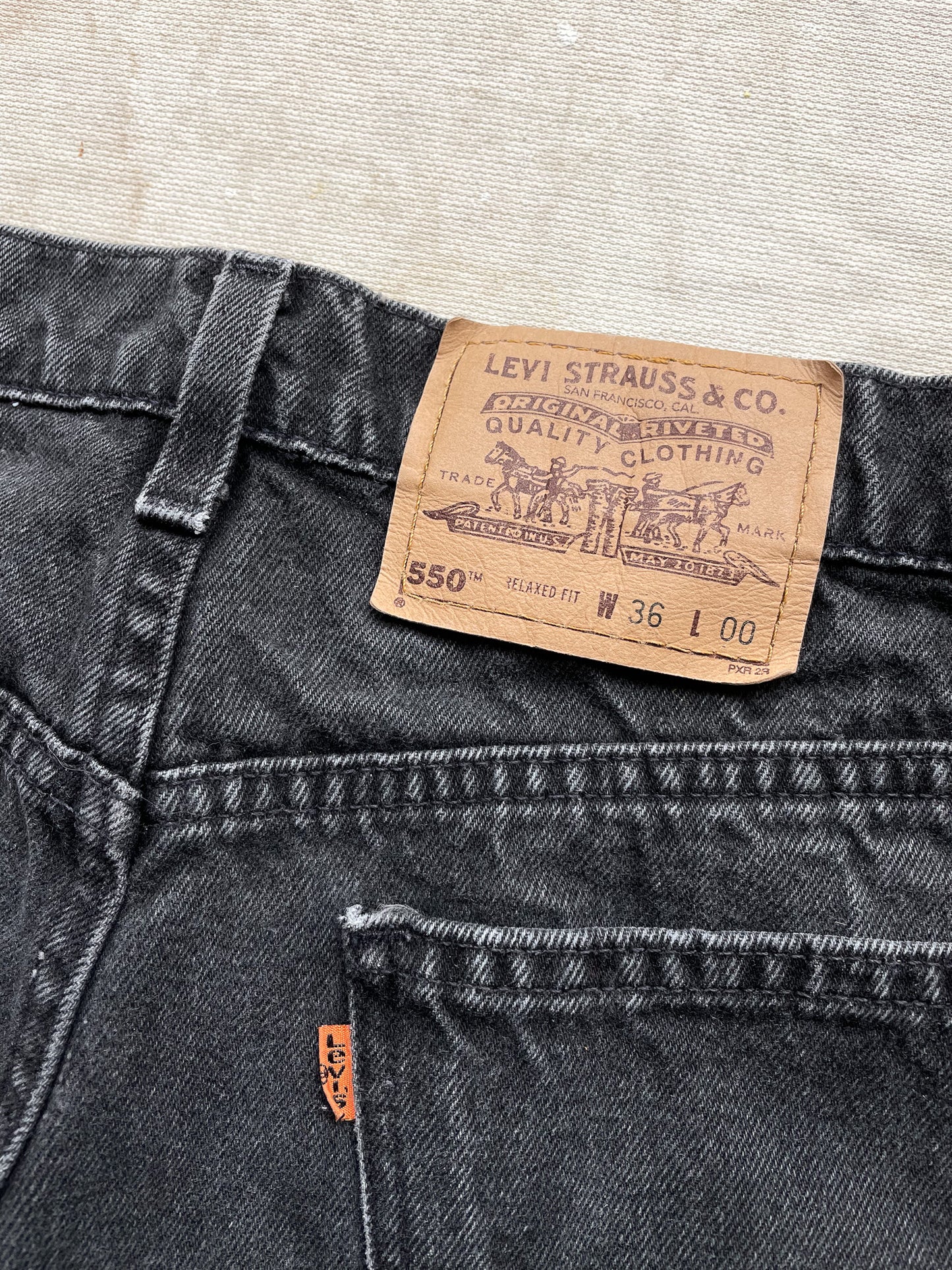 80's Levi's Orange Tab 550 Shorts—[36]