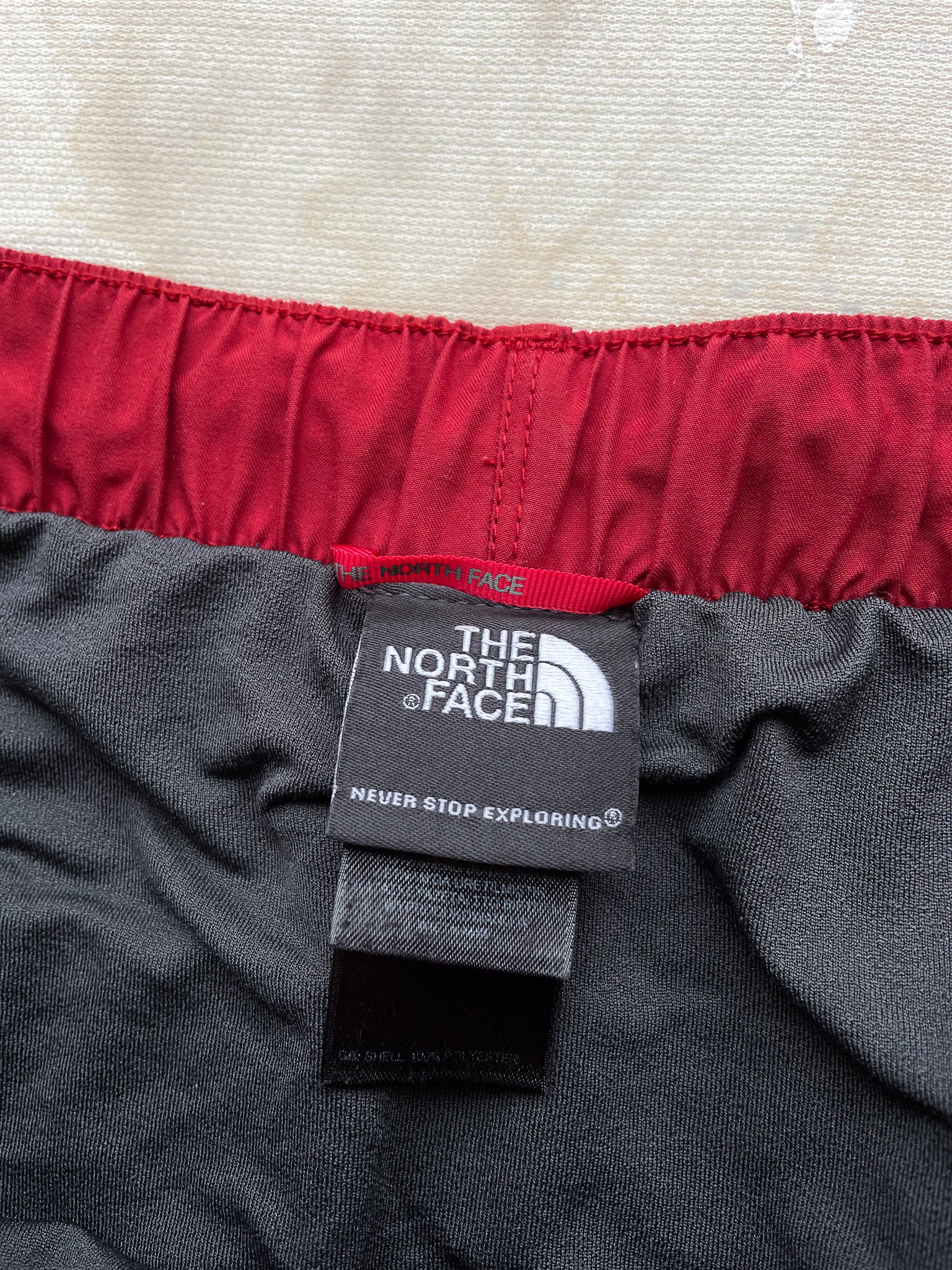 THE NORTH FACE TECH SHORTS—[L] – mahshu