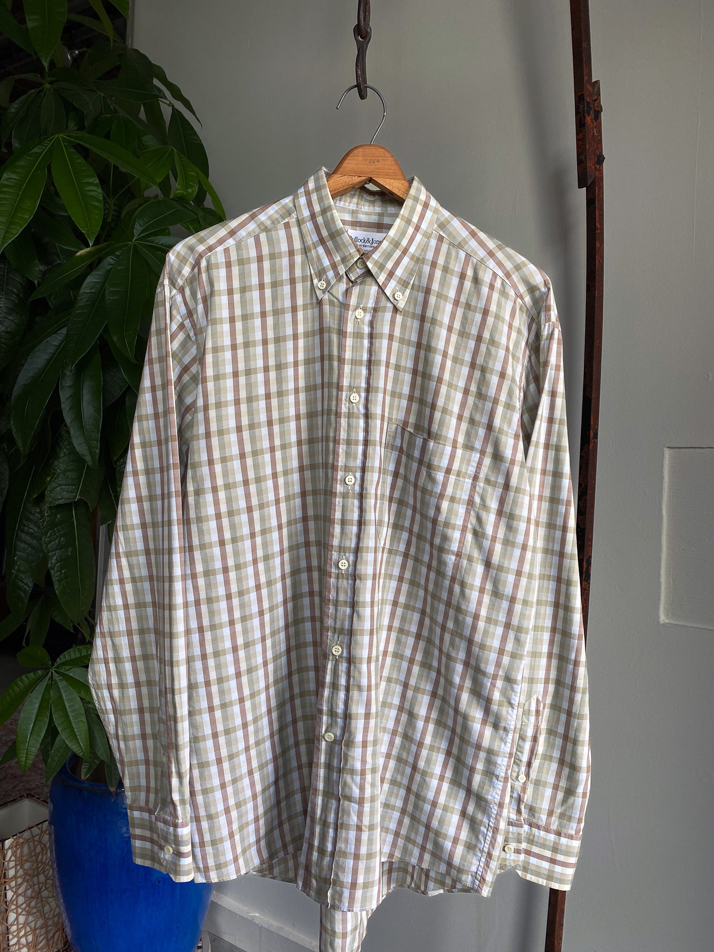 Bullock & Jones Button-Down Plaid Shirt—[M]