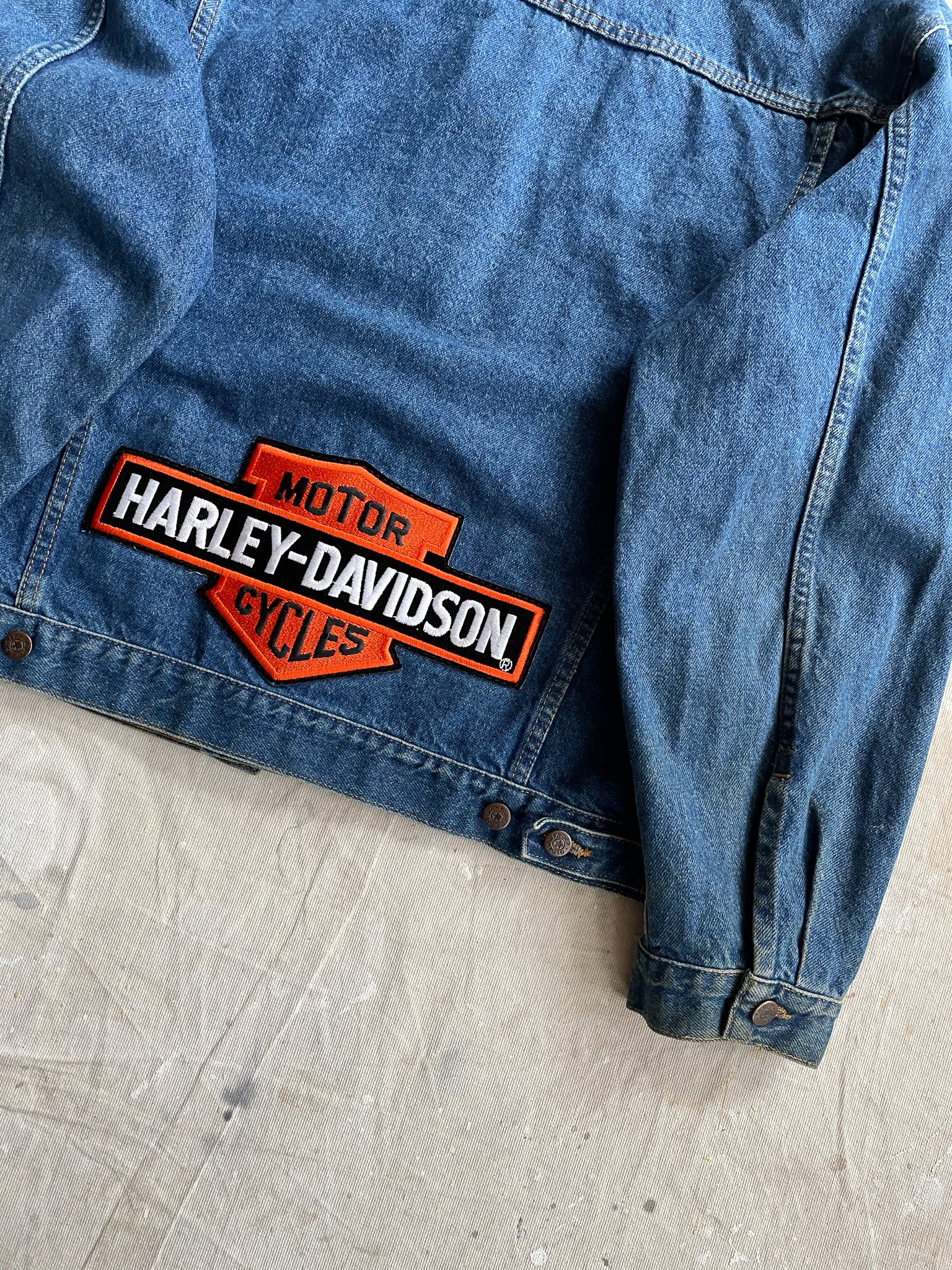 Harley Davidson Men’s Denim Vest Jean Biker Jacket w/Patches Size XL X-Large