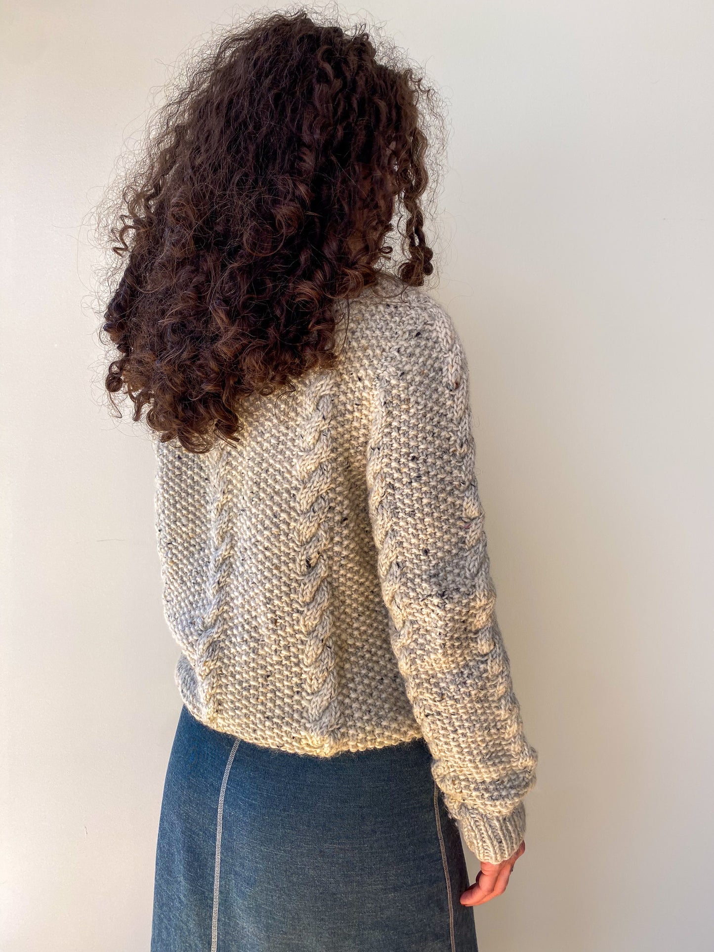 Hand-knit Wool Aran Sweater—[M]