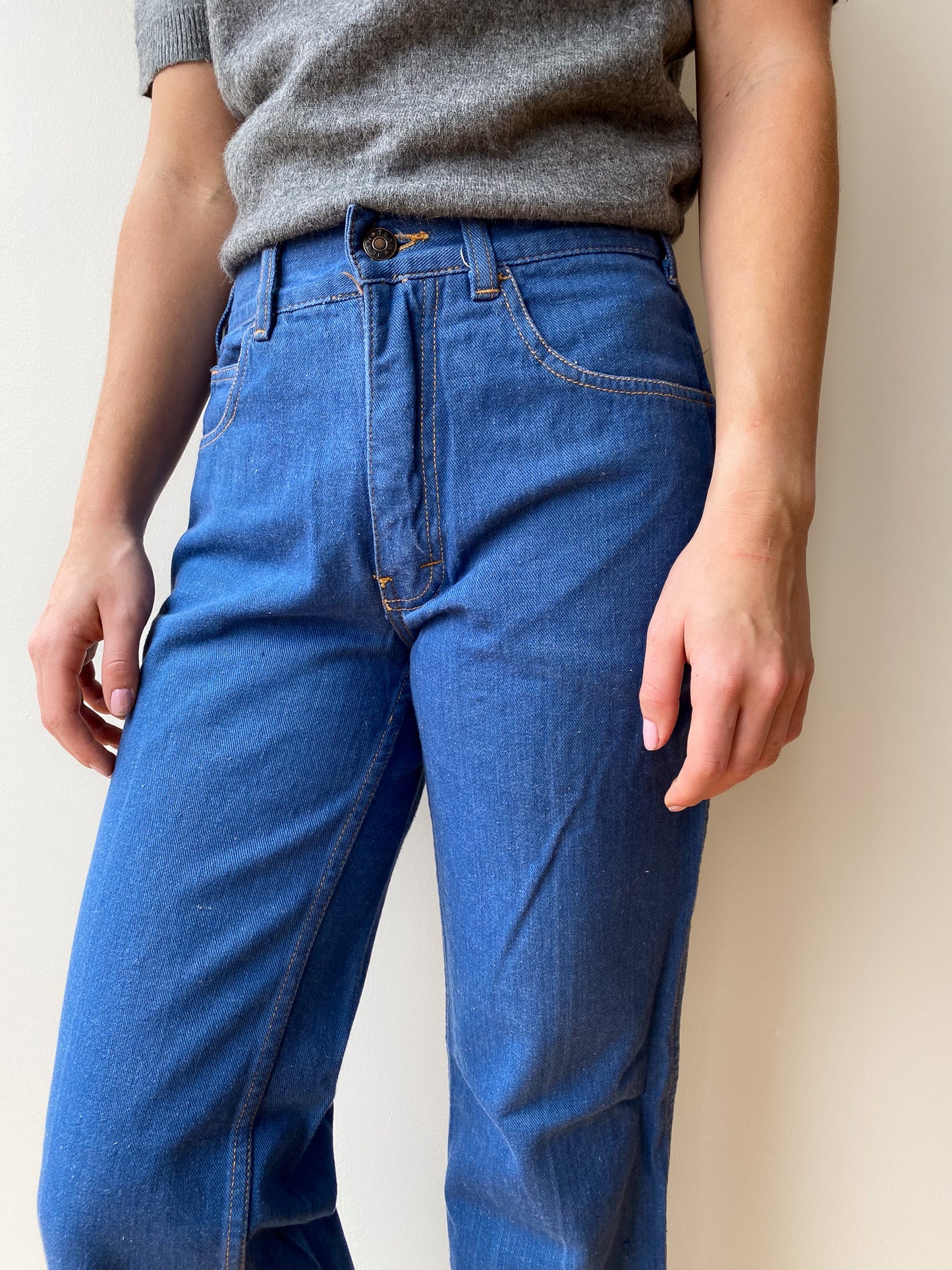 Frayed Hem Team Jeans—[28x28]