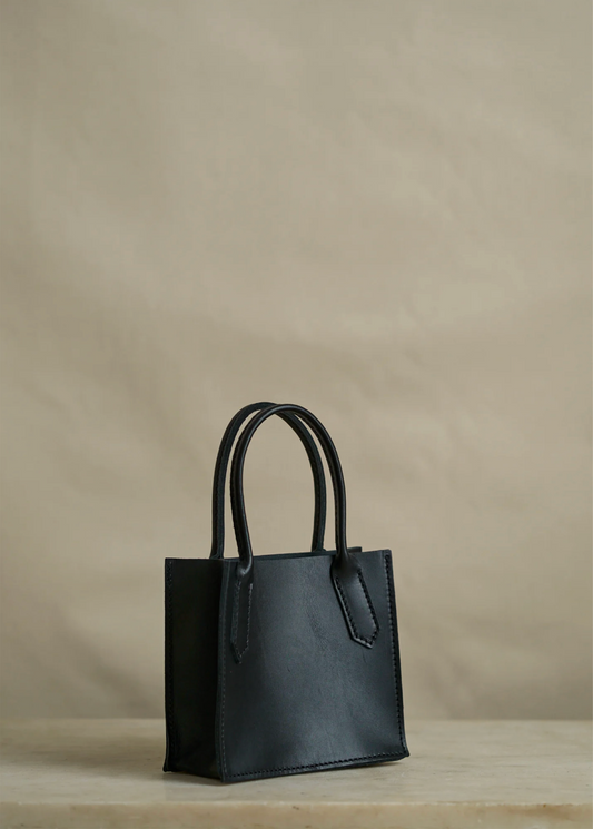 Dock Bag in Latigo Black—[Petite]