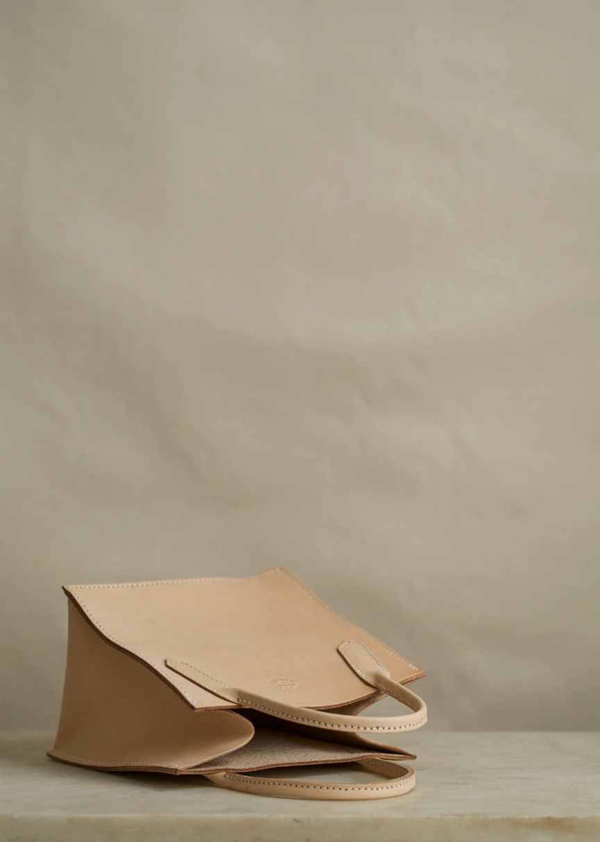Dock Bag in Natural Veg Tan—[Standard]