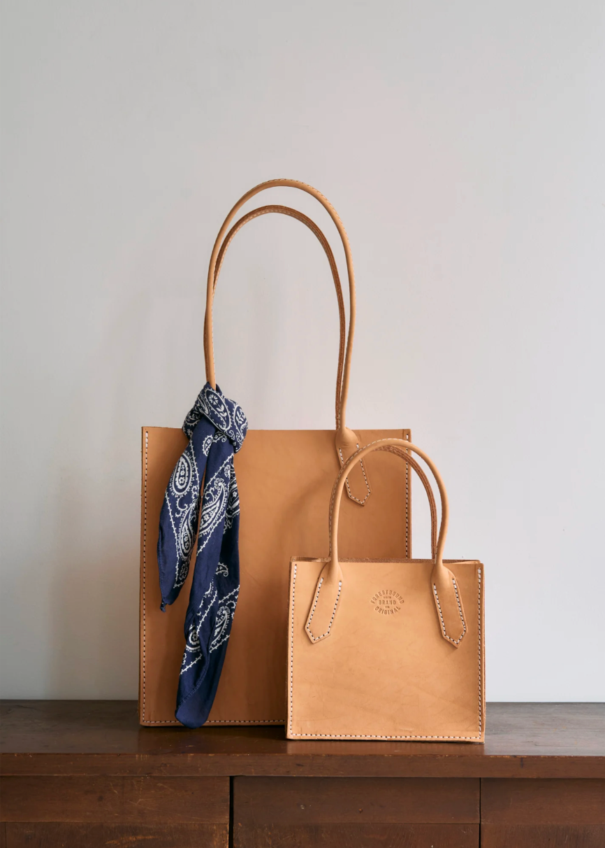 Dock Bag in Natural Veg Tan—[Standard]