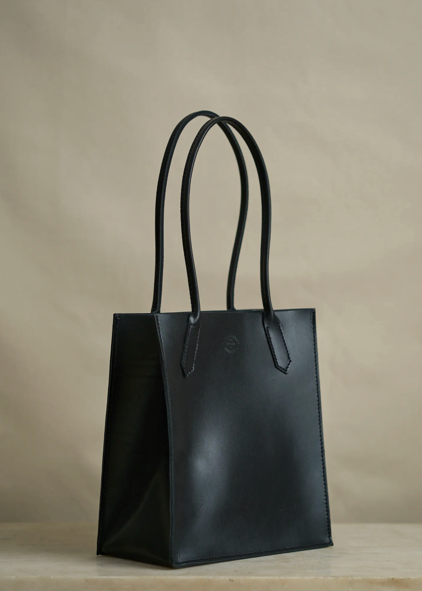 Dock Bag in Black Latigo—[Tall]