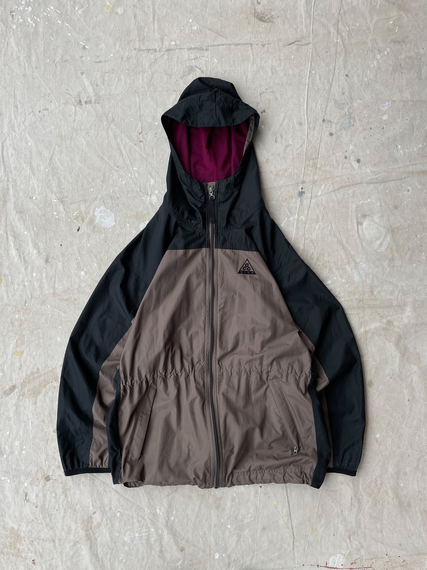 NIKE ACG HOODED WINDBREAKER—BLK/BRN [M]