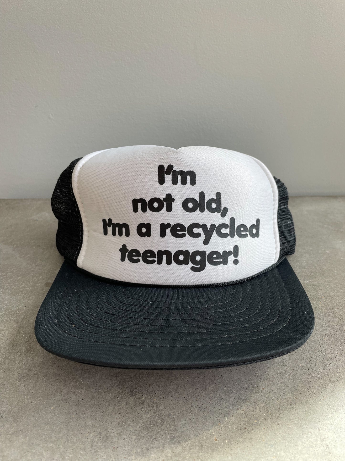 RECYCLED TEENAGER MESHCAP TRUCKER HAT