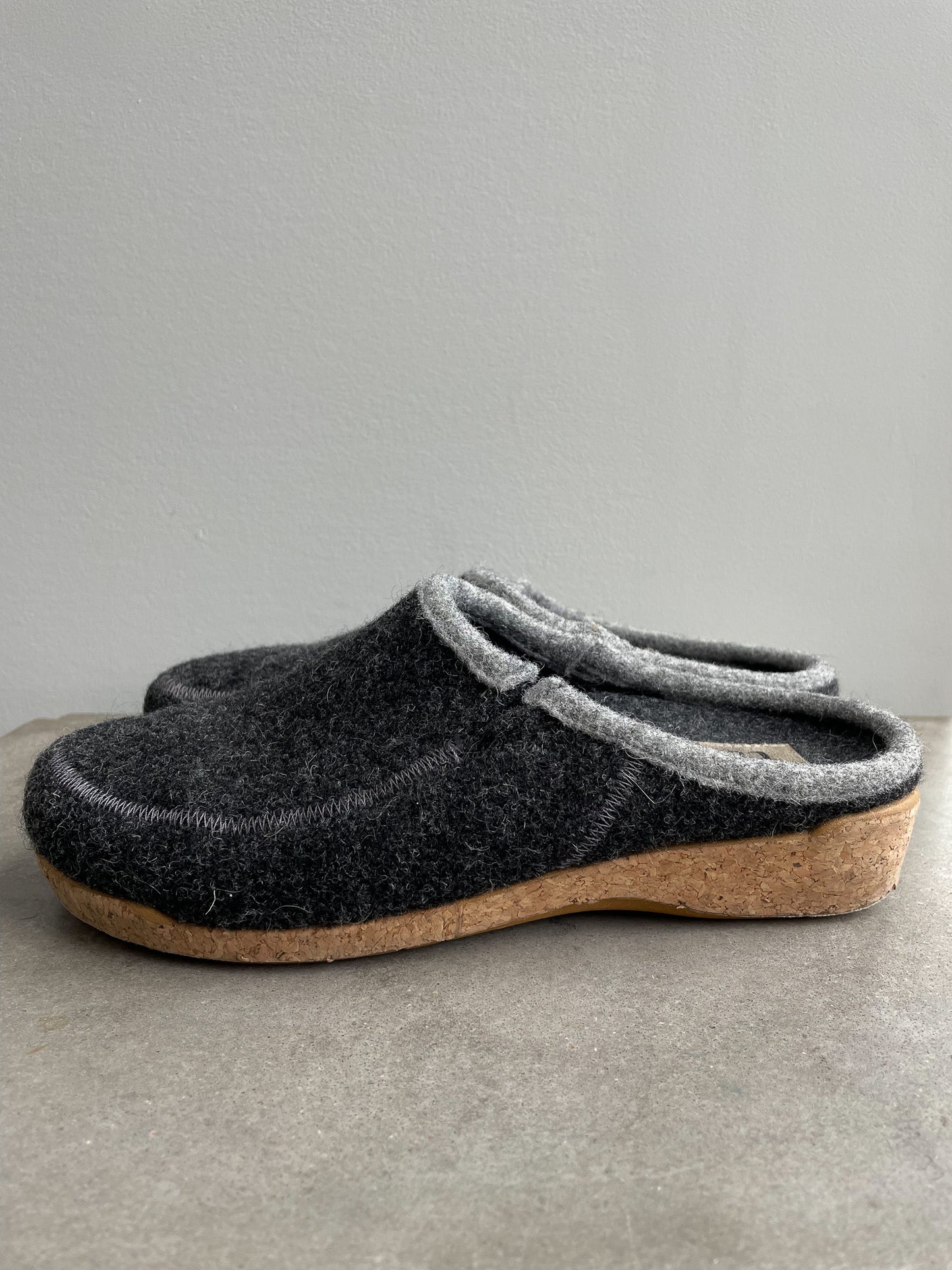 TAOS WOOL MULES