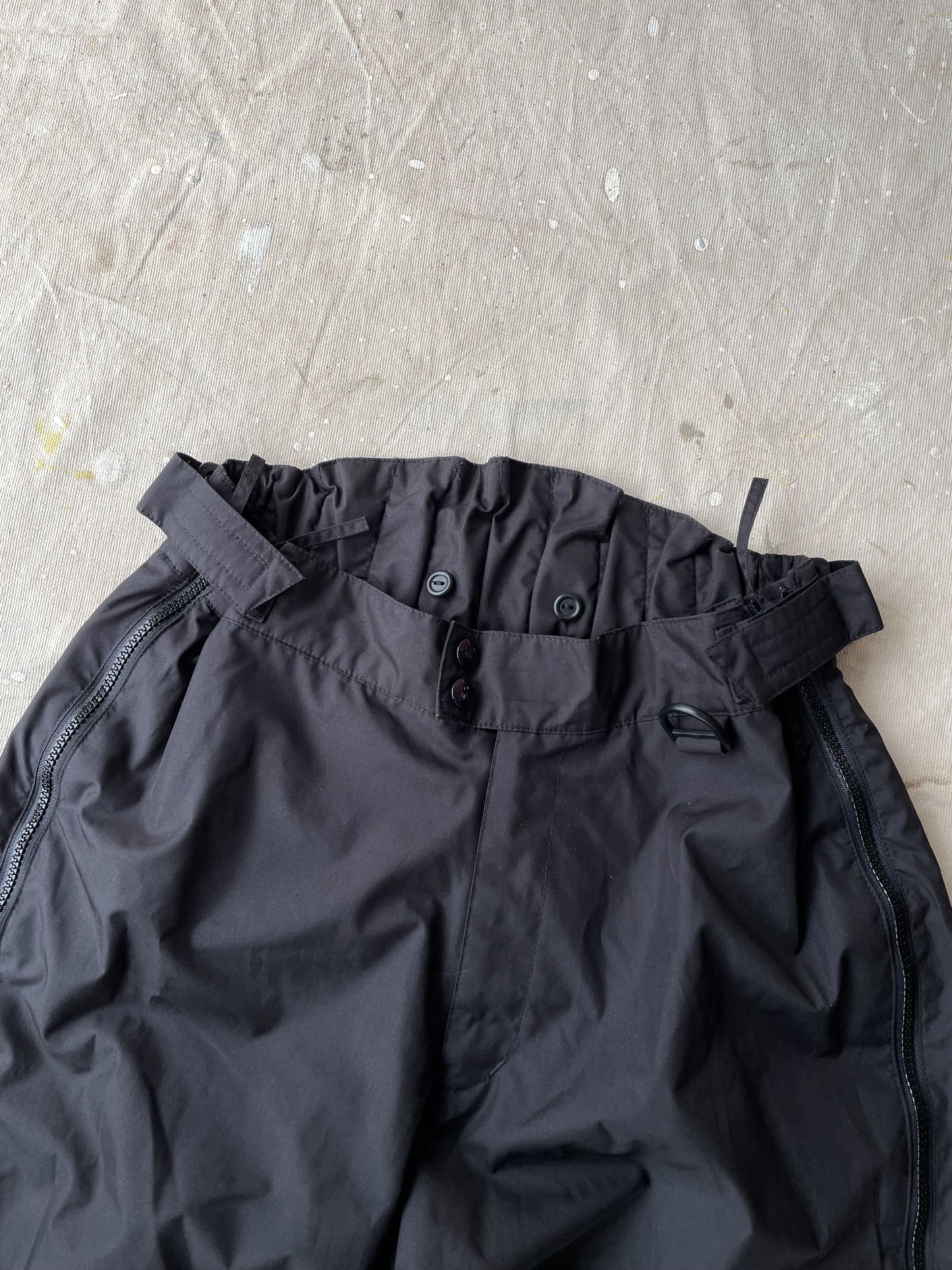 EMS Water Resistant Shell Snowpants—[M]
